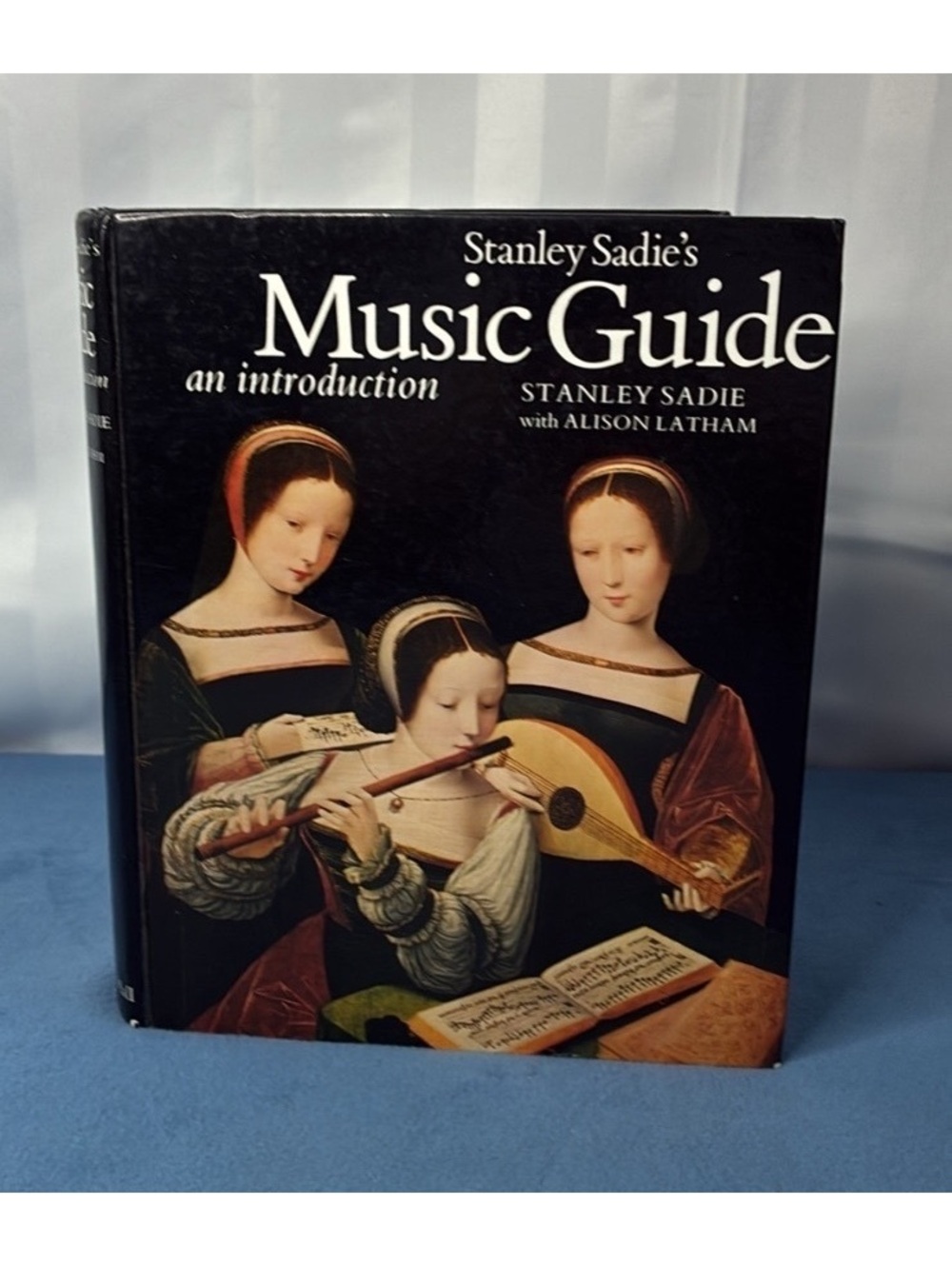 Stanley Sadie's Music Guide: An Introduction First Edition